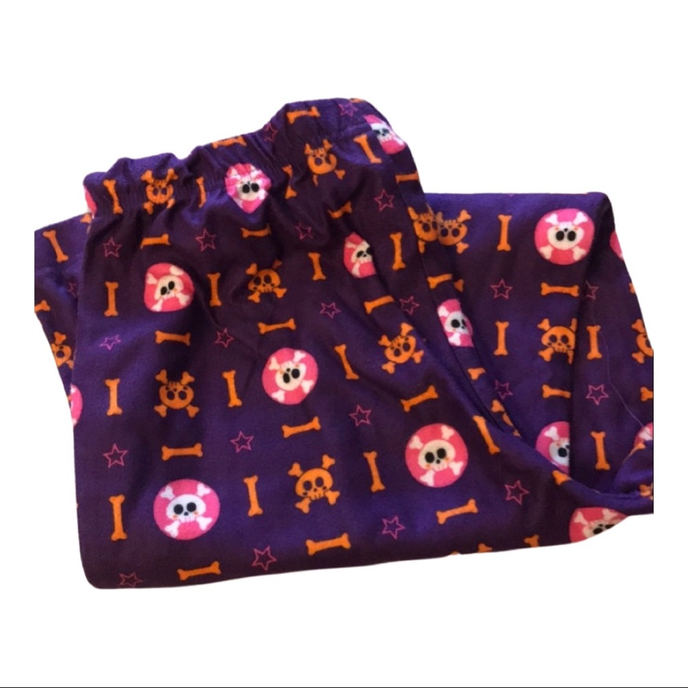 purple skull and bones pajama 14-16 - Picture 2 of 3